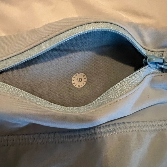 Lululemon Speed Up Shorts - Picture 2 of 2